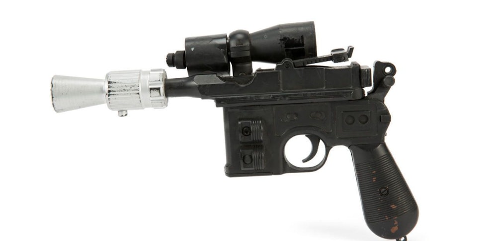 Der Blaster von Han Solo wird versteigert. 