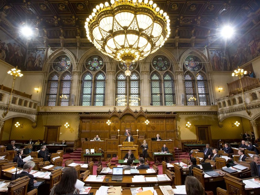 3 Monate Ferien für Wiens Gemeinderäte - Wien | heute.at