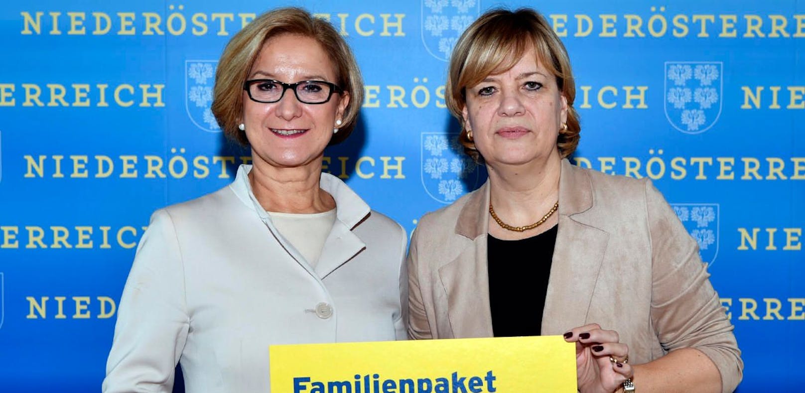 Mikl-Leitner (l.) und Schwarz präsentierten das Familienpaket.
