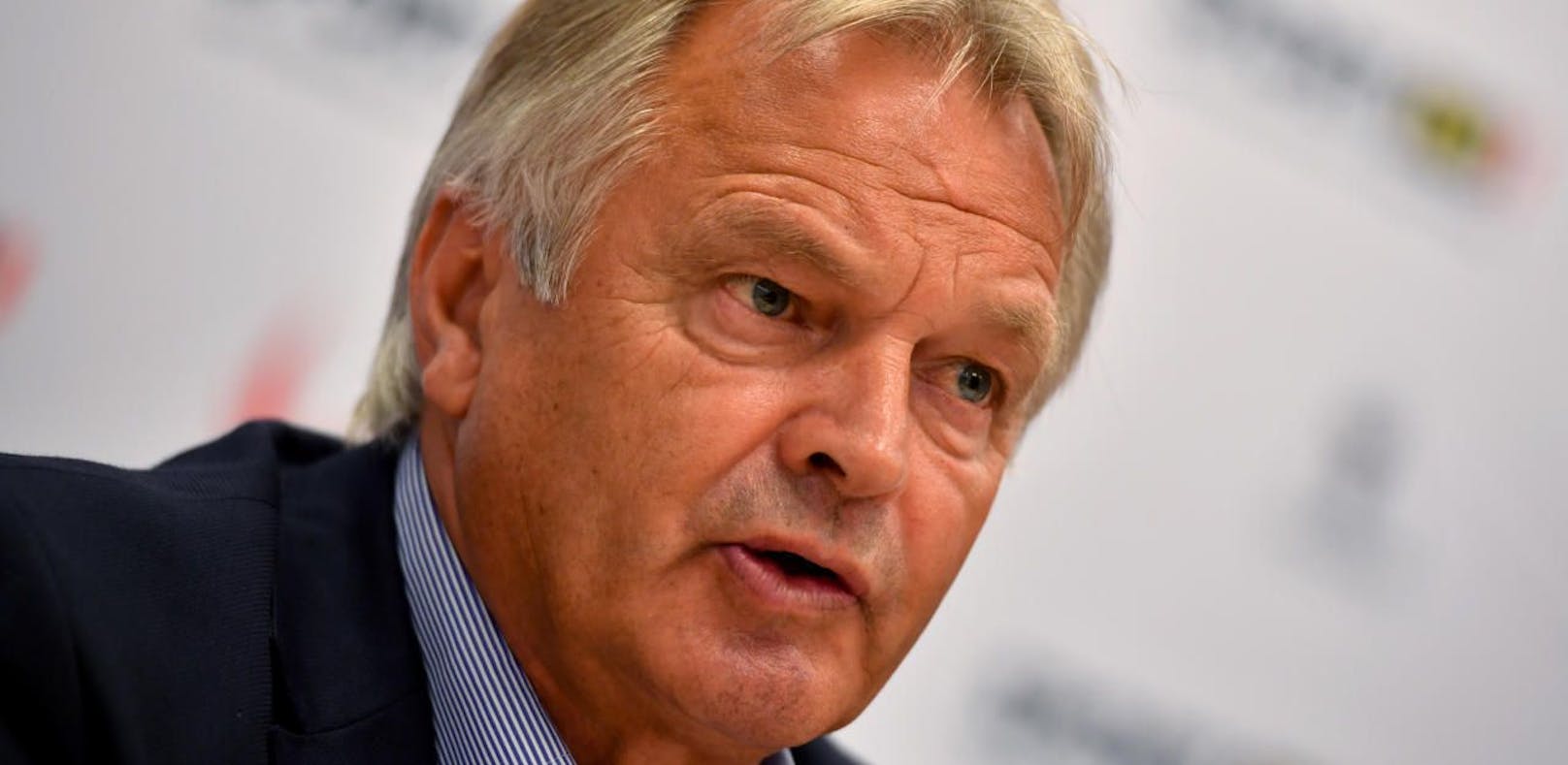 ÖSV-Sportdirektor Hans Pum kontert die Vorwürfe von Nicola Werdenigg. 
