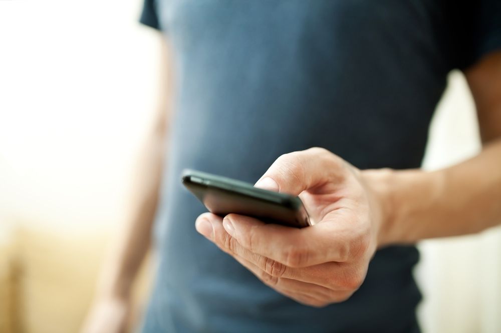 Jugendliche raubten 22-Jährigem Handy - Wien | heute.at