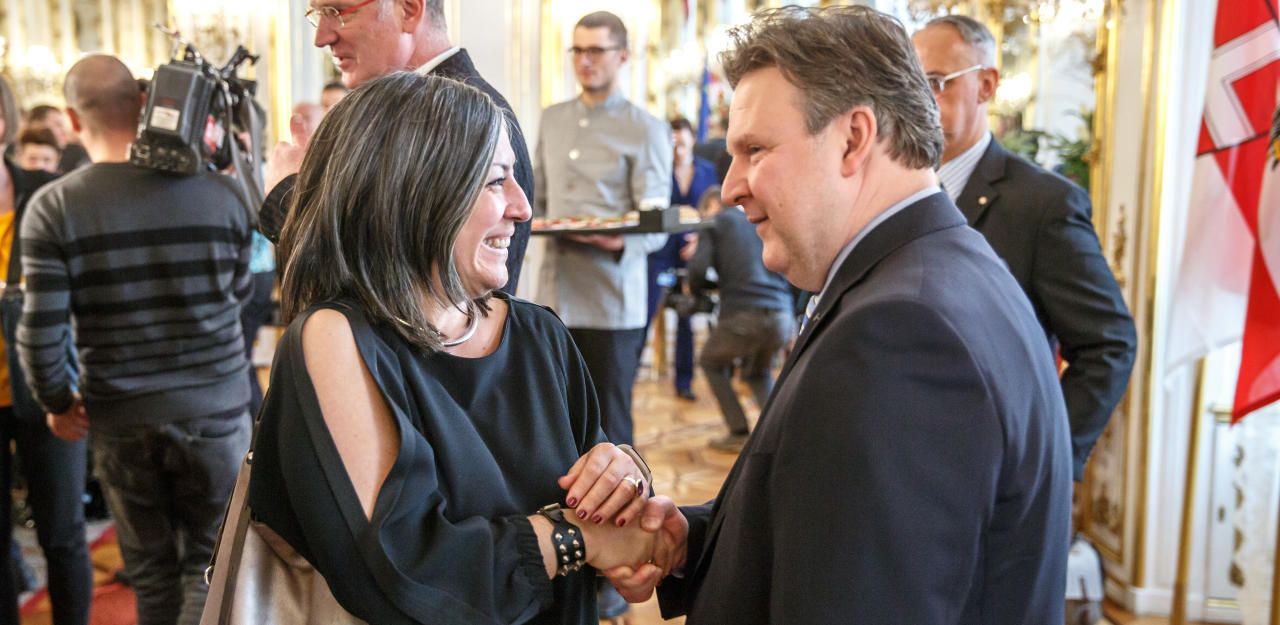 Heute.at - SPÖ hält auch weiterhin an Koalition mit Grünen fest