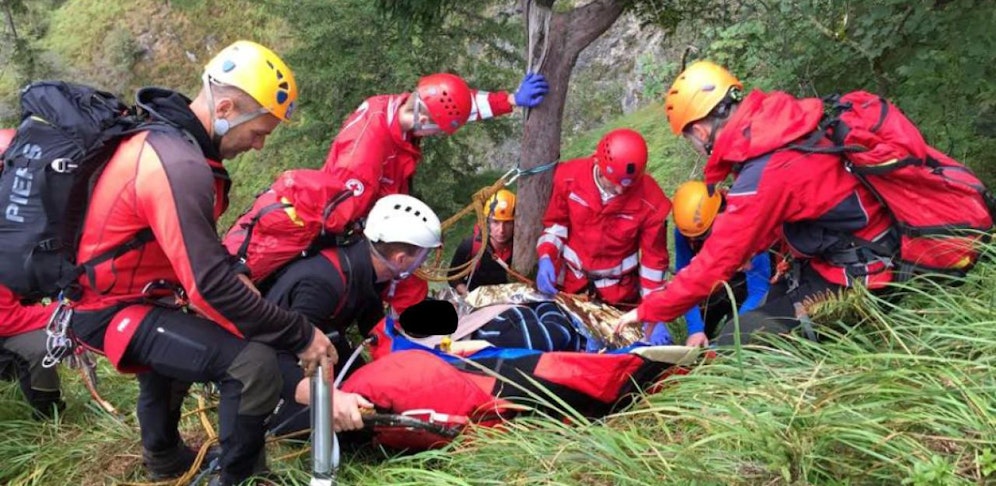 Die Bergrettung stand mit zwölf Mann im Einsatz.