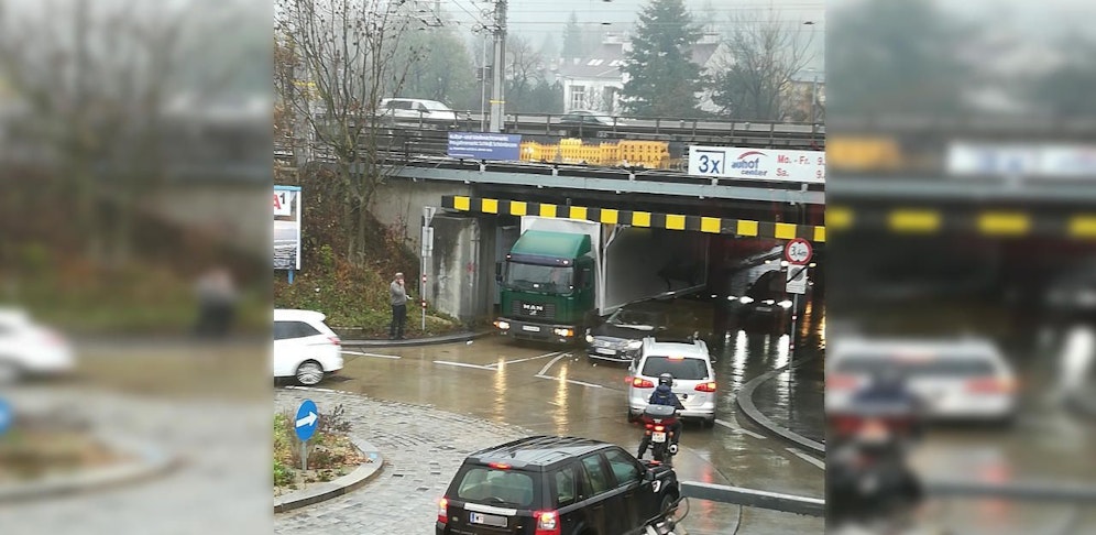 Der Lkw konnte nicht mehr vom Fleck.