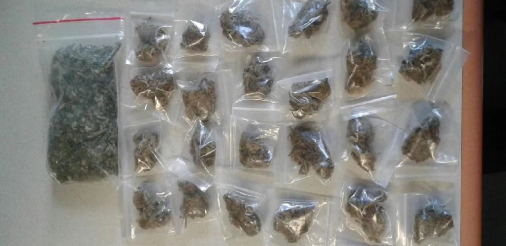 24 Päckchen Gras sichergestellt