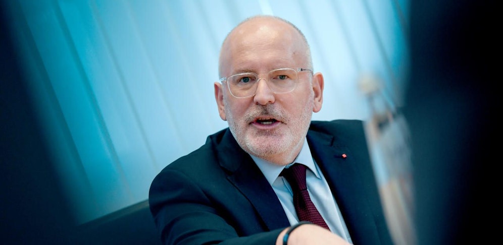 Frans Timmermans ist nach dem "Ausscheiden" von Favorit Manfred Weber der Favorit im Rennen um die Juncker-Nachfolge. 