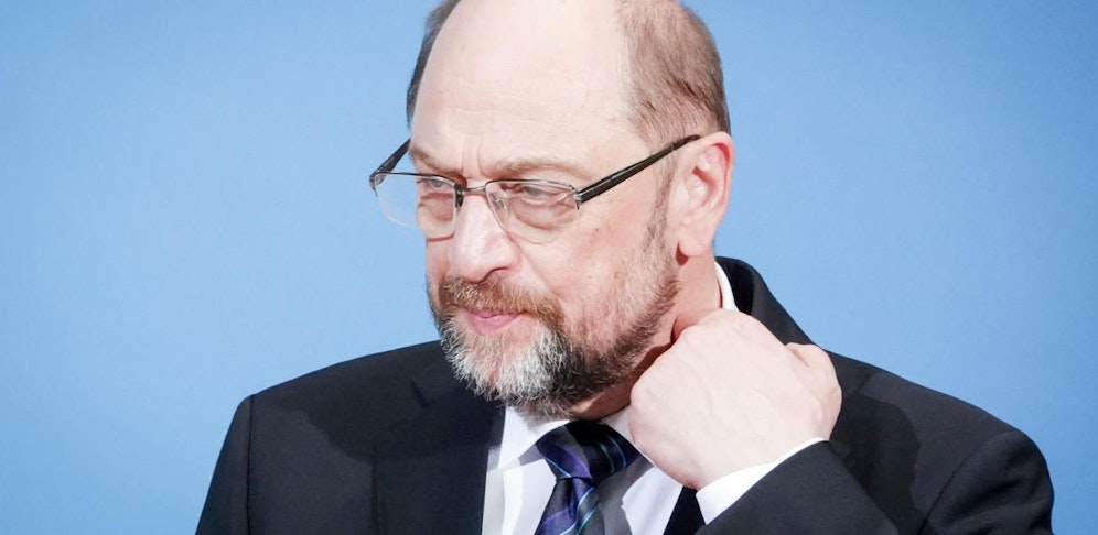SPD-Chef Martin Schulz stößt mit seinen Sondierungsgesprächen für eine Große Koalition bei der Basis auf wenig Gegenliebe.