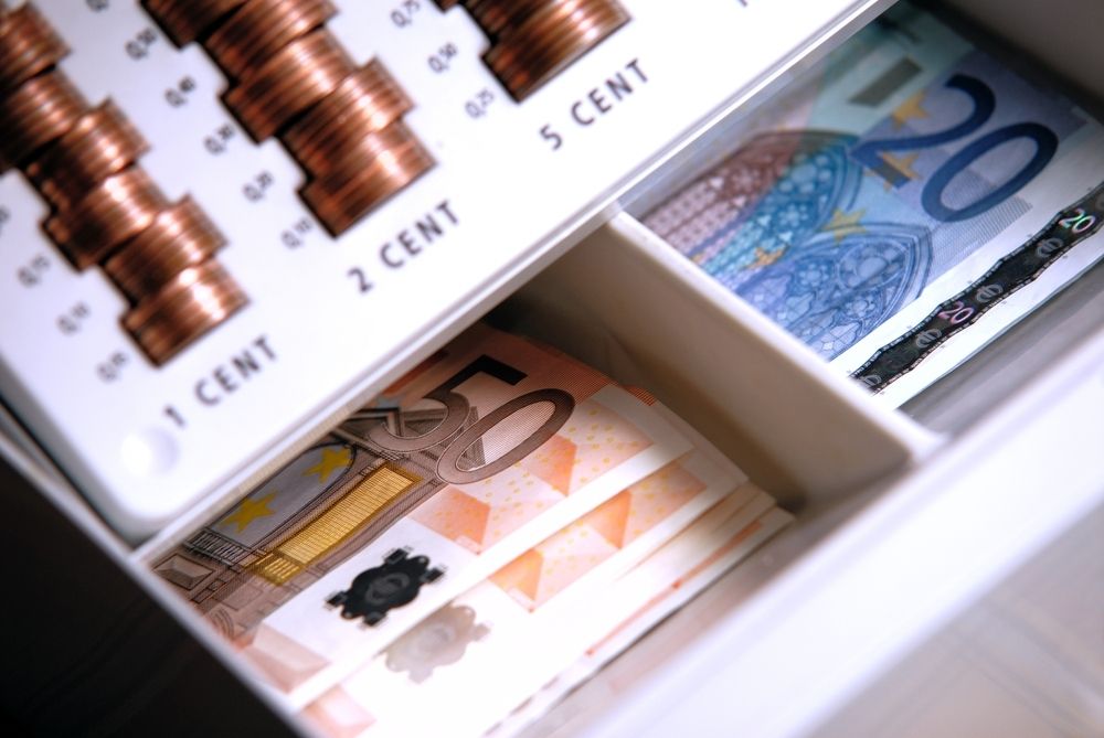 Kasse streikte bei Überfall - keine Beute - Wien | heute.at