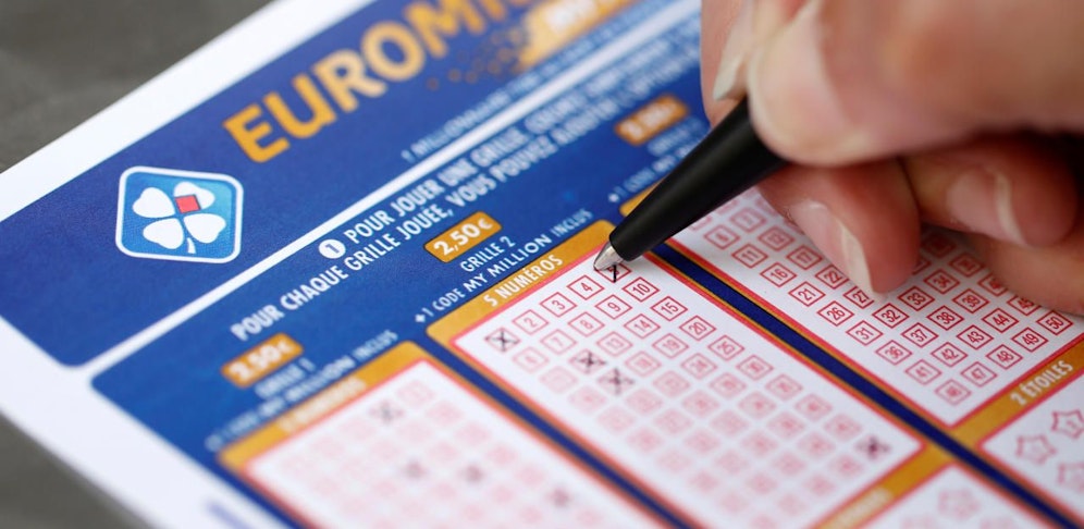 Ein Österreicher hat den prall gefüllten Jackpot bei EuroMillionen geknackt.