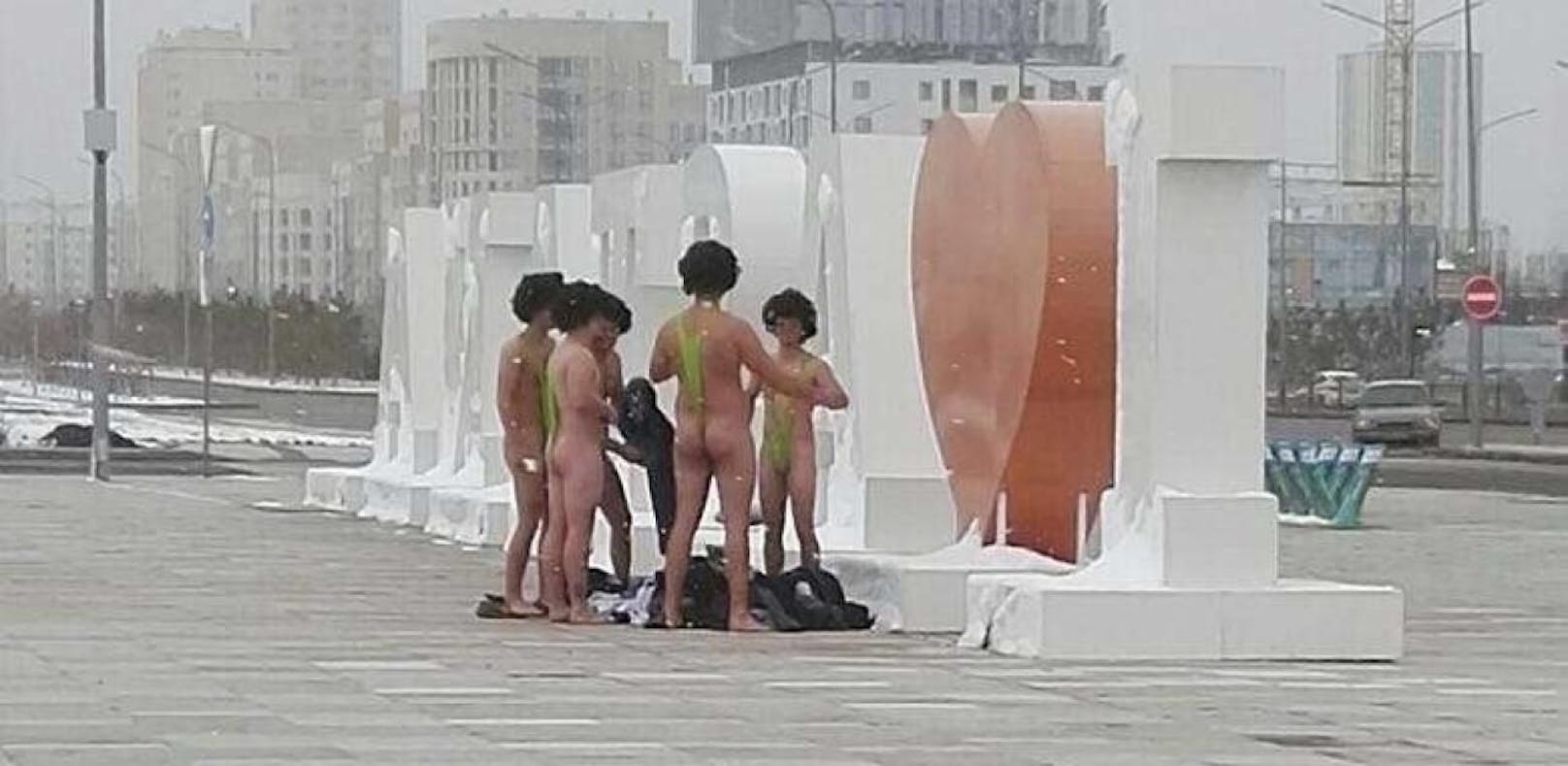 Touristen wegen "Borat"-Badehose festgenommen