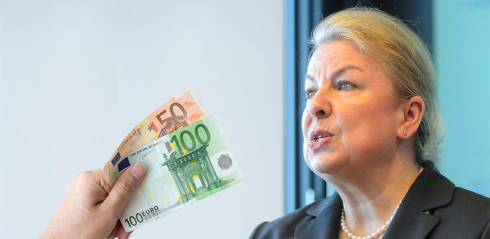 Sozialministerin Hartinger-Klein meint, man kommt mit 150 Euro im Monat aus.