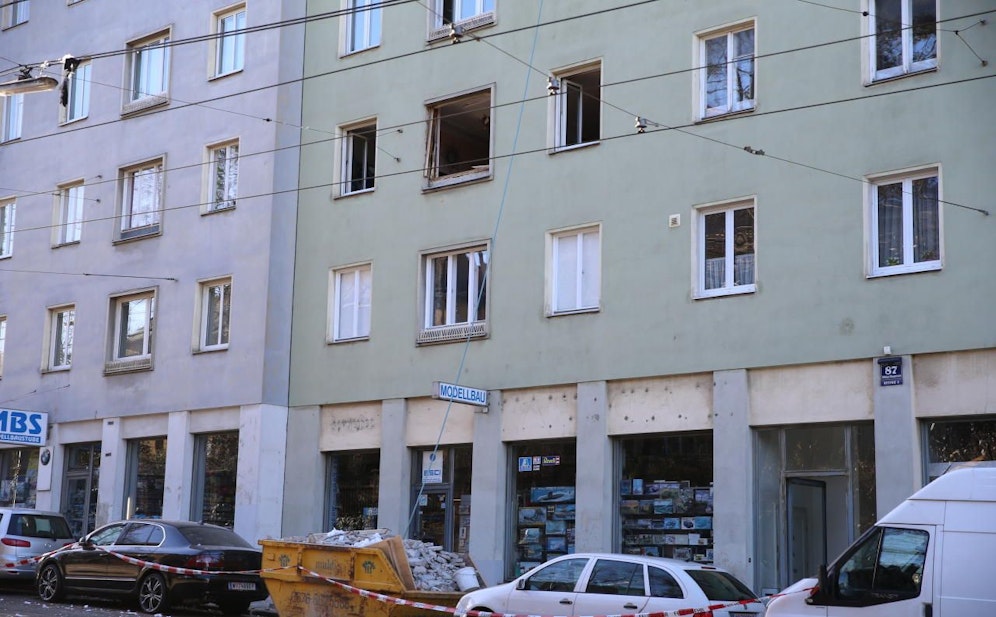 In diesem Wohnhaus in der Döblinger Hauptstraße kam es am 5. Dezember zu der gewaltigen Gasexplosion. 