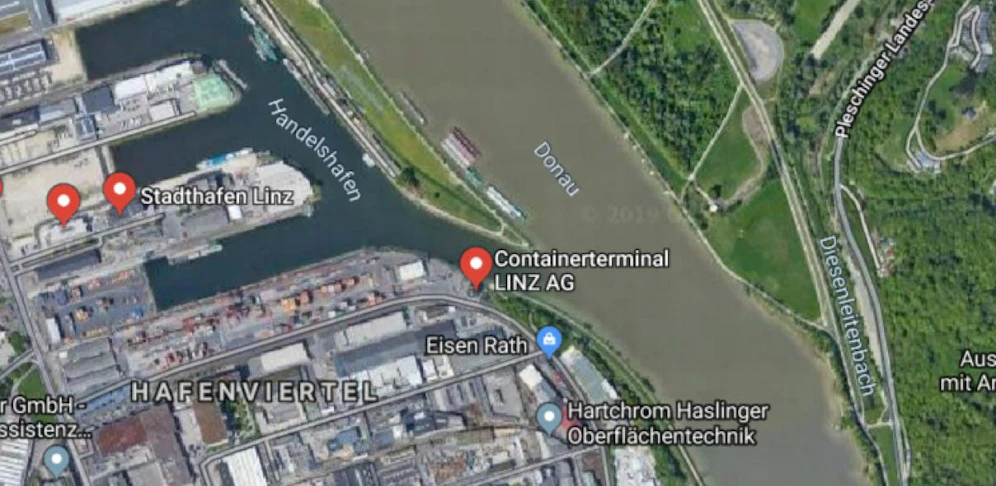 Bei der Ausfahrt Handelshafen wurde die Leiche gefunden, berichtet die Polizei.