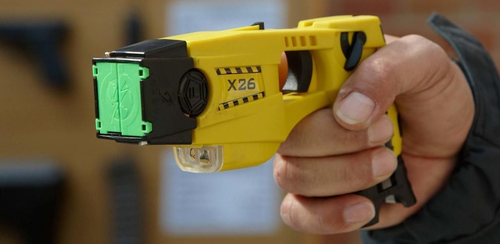 Ein Taser. Symbolbild