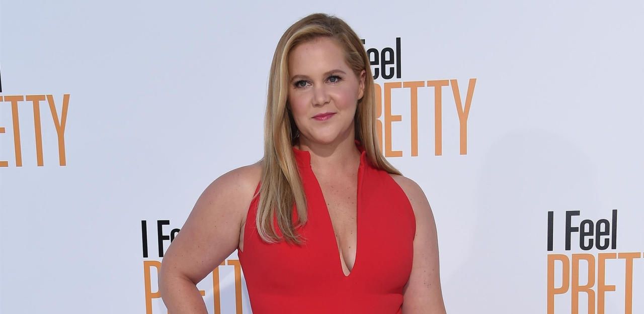 Heute.at - Amy Schumer zeigt ihren geschundenen Babybauch