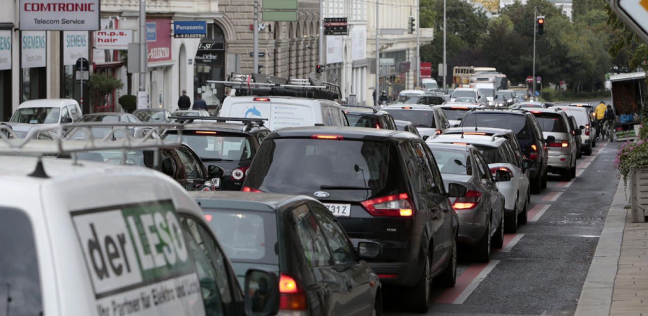 Der ÖAMTC warnt vor Stau auf der Zweierlinie.