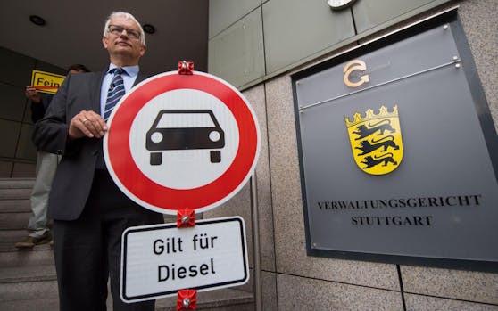 Verbot für Dieselfahrzeuge: Ab dem 1. Jänner 2018 tritt der &quot;Umwelthilfe&quot;-Plan der Stuttgarter Stadtregierung in Kraft.