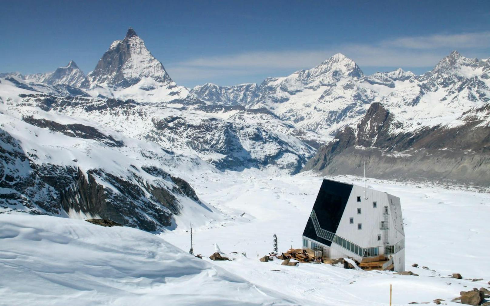 Die Monte-Rosa-Hütte im Wallis ist von den 150 SAC-Hütten die außergewöhnlichste.