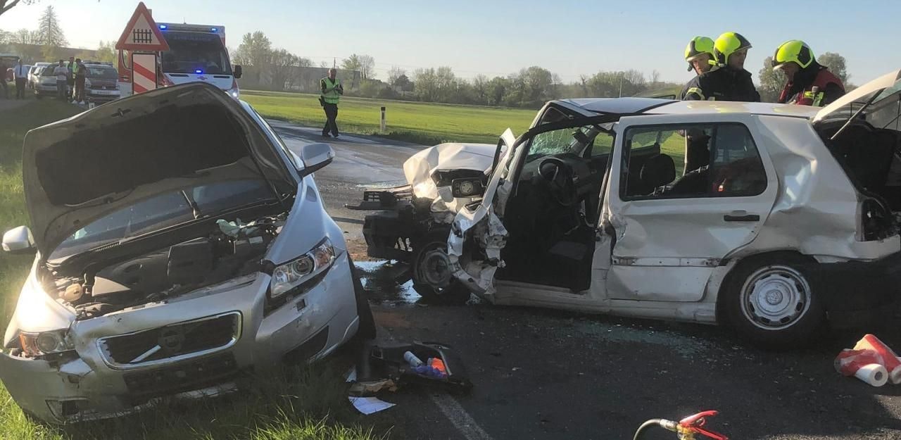 Heute.at - Wieder L161: Drei Verletzte kurz nach Todescrash