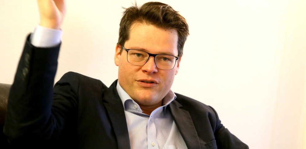 Erfreut zeigt sich Wiens Bildungsstadtrat Jürgen Czernohorszky (SPÖ), dass der Bund nun mit dem Fahrplan zur Öffnung der Schulen den Schülern und Eltern die dringend benötigte Klarheit und Perspektive gebe. Dennoch bringe das neue Herausforderungen mit sich. 