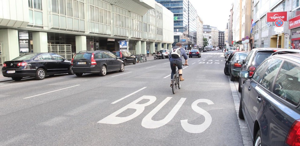 Eine mögliche Teststrecke: Busspur Operngasse.