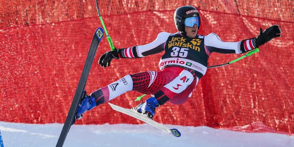 Die Stelvio in Bormio wirft Christopher Neumayer ab.