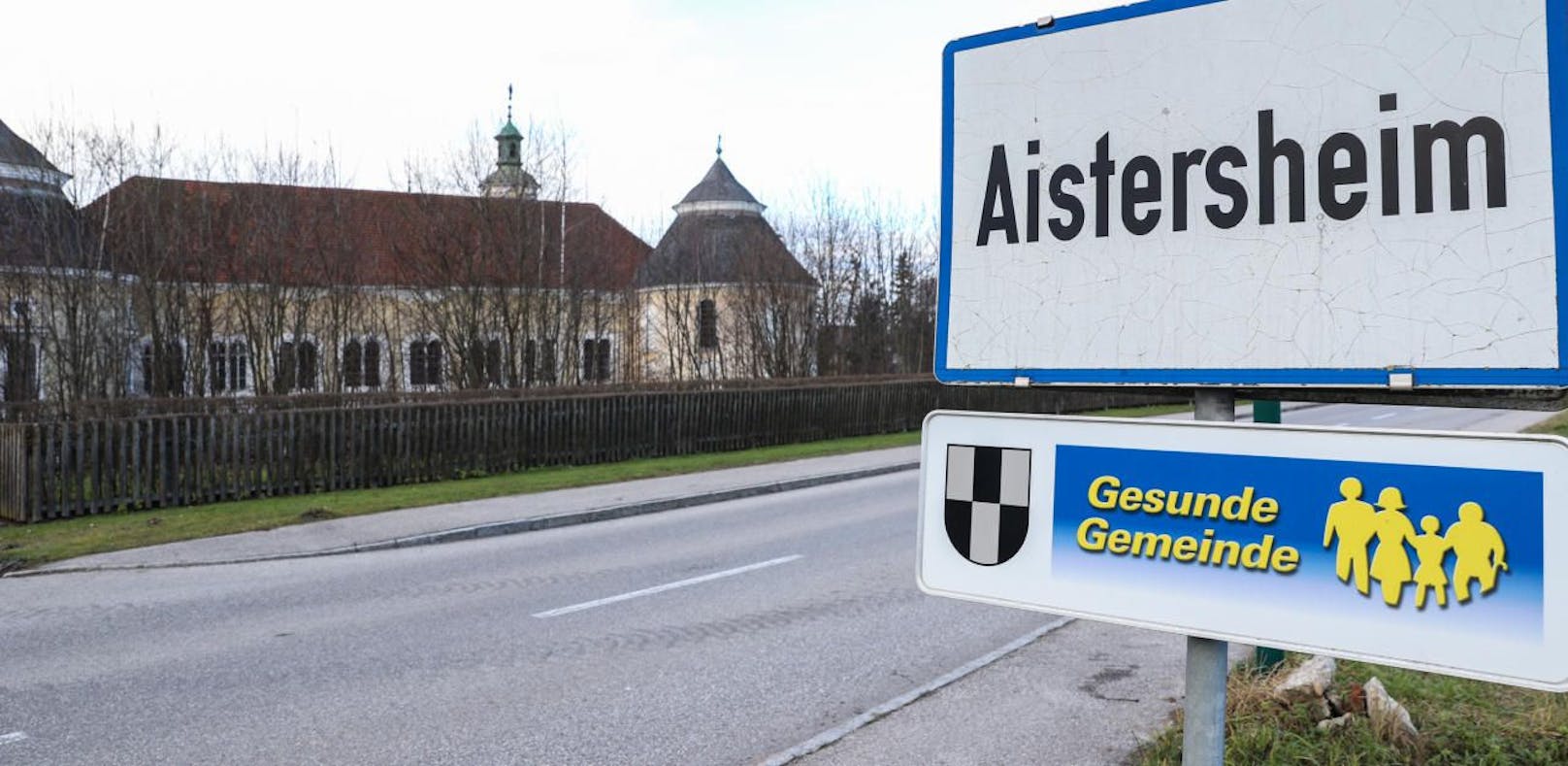 Ist Schloss Aistersheim zu kaputt für Rechten-Treff?