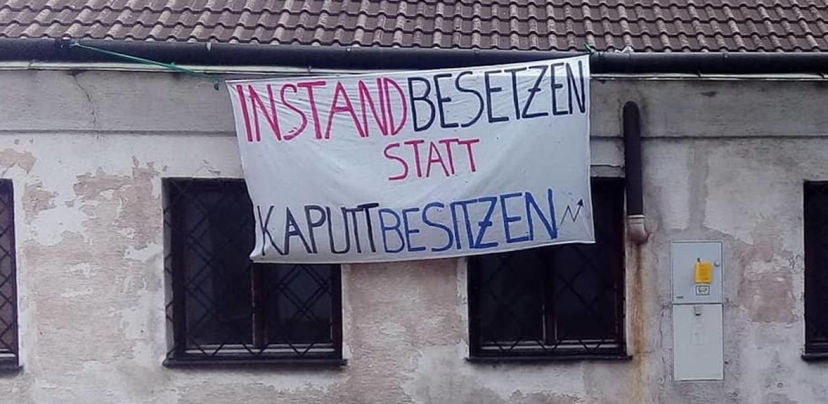 Haus in Wien-Hernals von Aktivisten besetzt