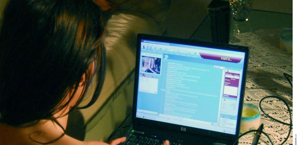 Achtung im Internet: Hinter schönen Frauen verbergen sich oft Kriminelle
