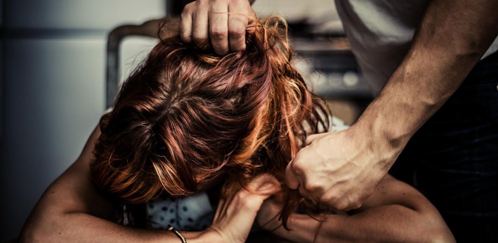 Würdest Du hier eingreifen? "Mehr Zivilcourage" soll das Nachbarschaftsprojekt StoP fördern.