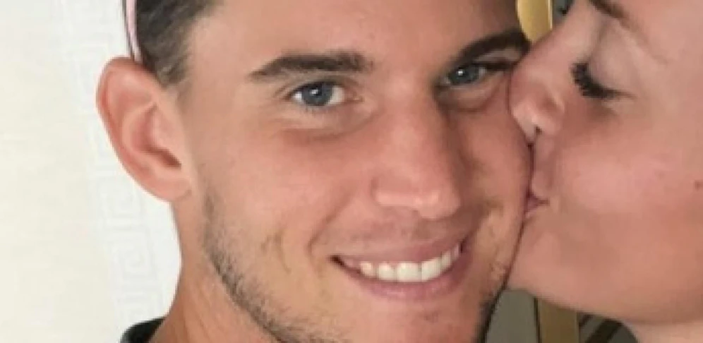 Dominic Thiem und seine "Kiki". Kristina Mladenovic busselte ihren Liebsten ab und richtete ihm in ihrer Insta-Story Geburtstagsgrüße aus.