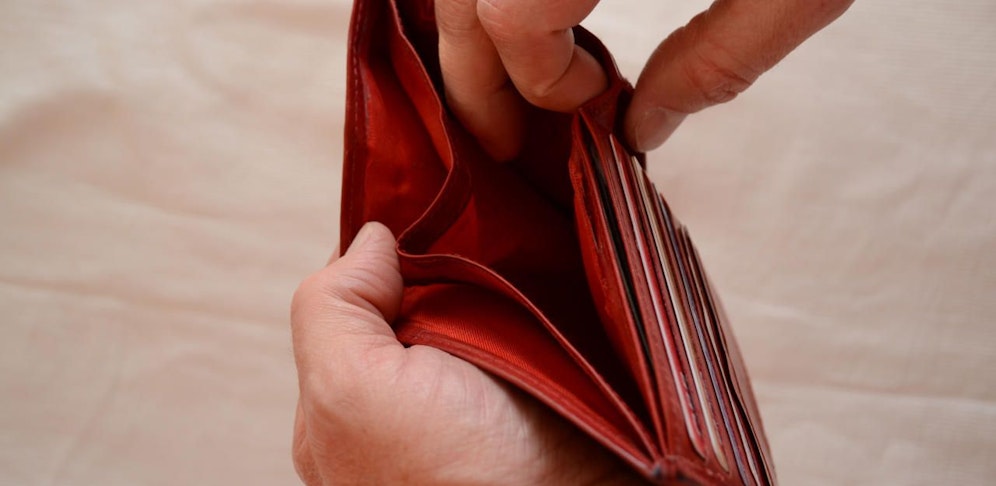 Untermieter bestahl Ehepaar und flüchtete mit deren Auto.