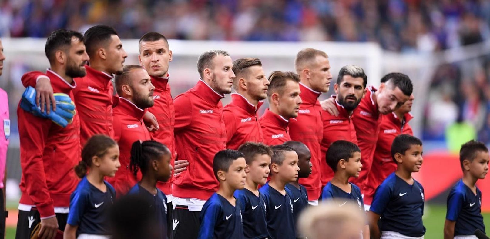 Falsche Albanien-Hymne! Spiel startet verspätet