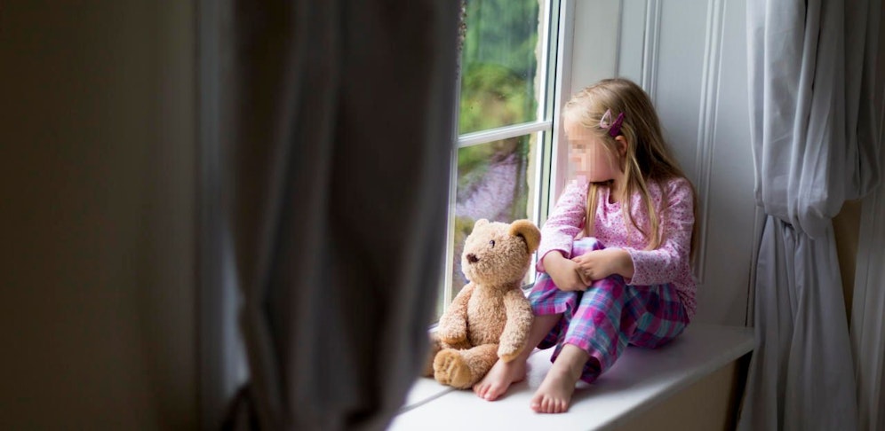 Die Zweijährige fiel aus dem Fenster