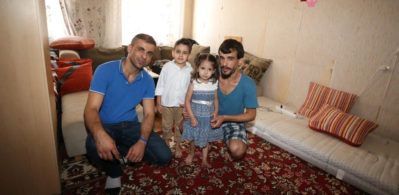 Flüchtlinge in Wohnhaus ohne Strom: "Keiner hilft"