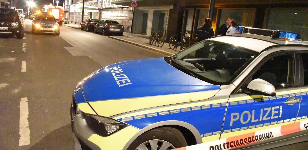 Heute.at - Teenager ersticht 15-Jährige im Drogeriemarkt