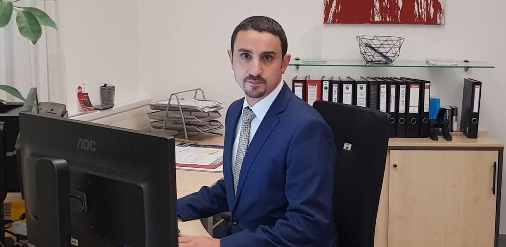 LKA NÖ-Chef Omar Haijawi-Pirchner in St. Pölten im Büro.