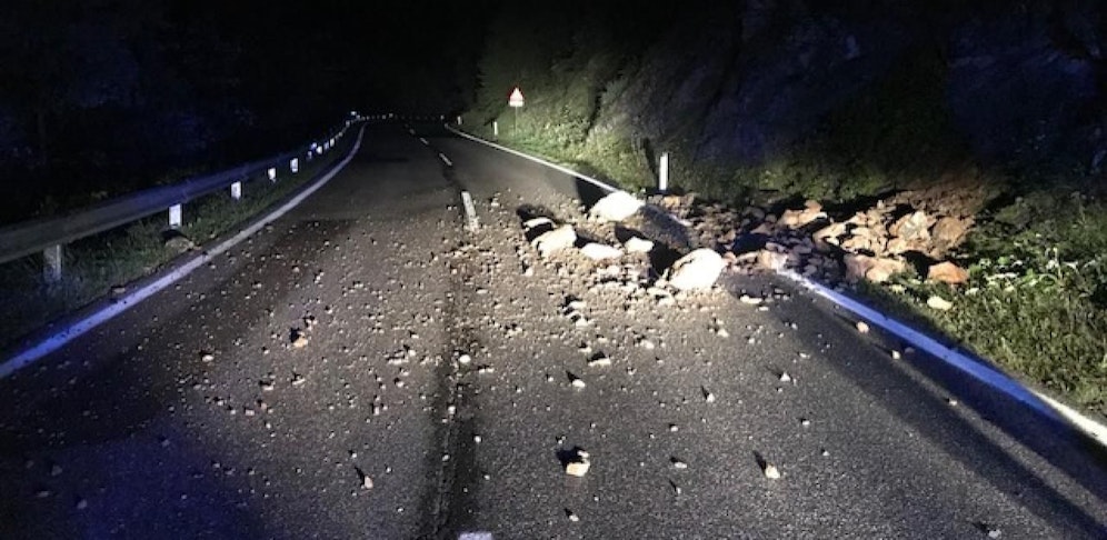 Felsen und Steinbrocken auf der LB27