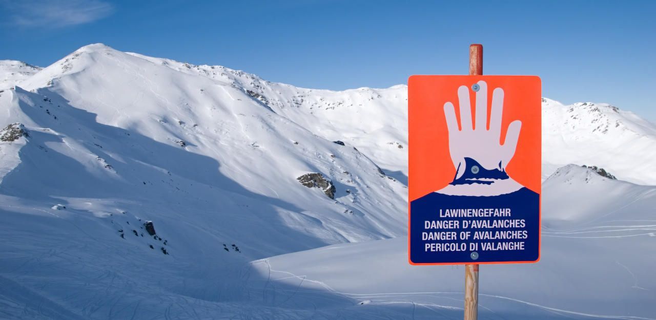 Heute.at - Zwei Wintersportler von Lawine verschüttet