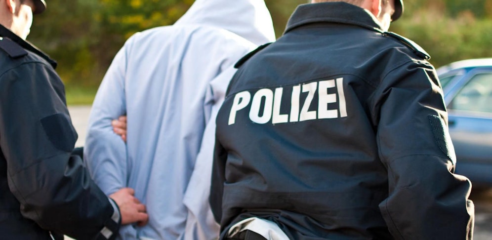 Ein 16-Jähriger drohte Bekannten mit dem Umbringen. 