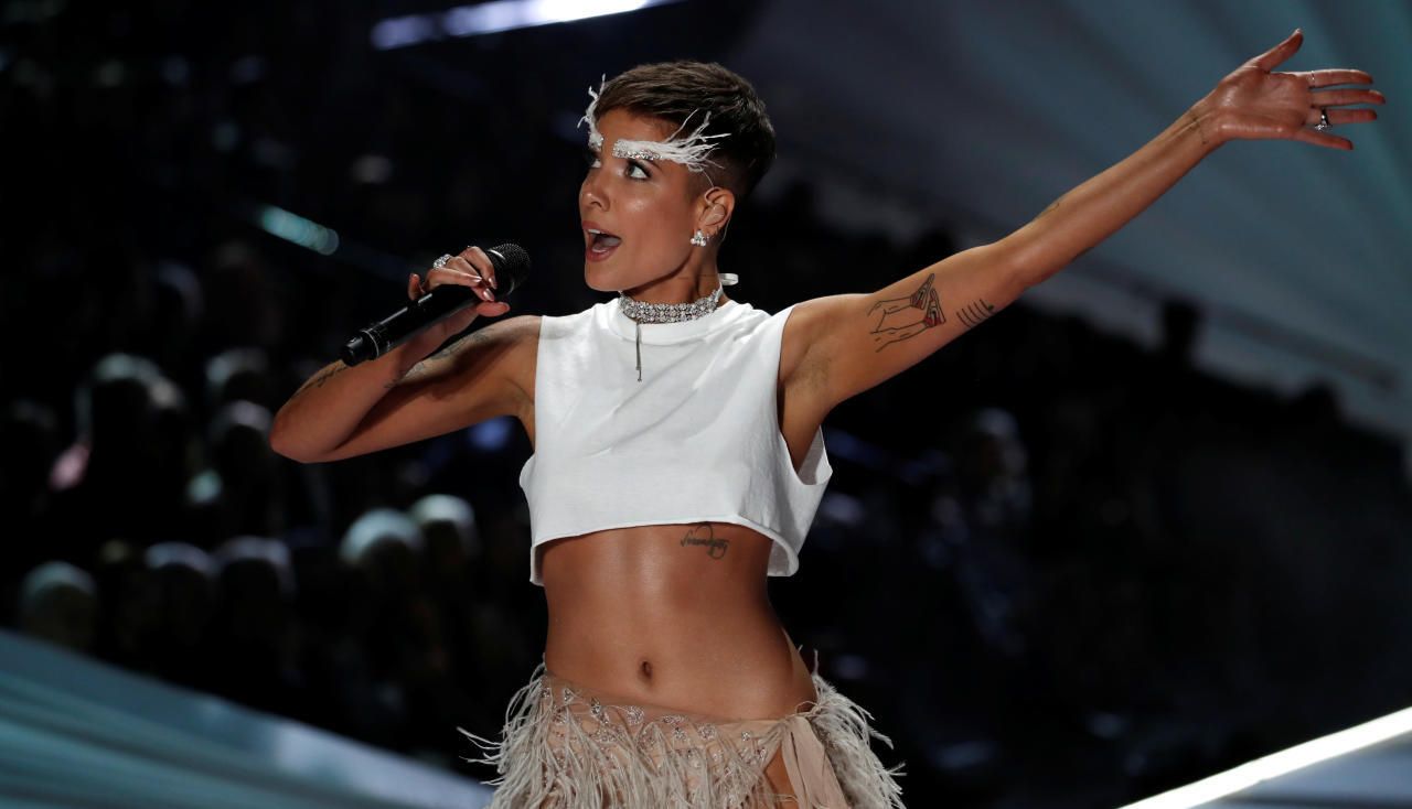 Heute.at - Halsey distanziert sich von Victoria's Secret