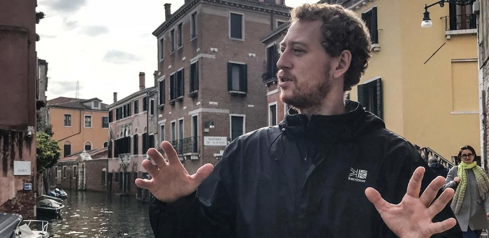 Max Zirngast hat das Gefängnis unter Auflagen verlassen