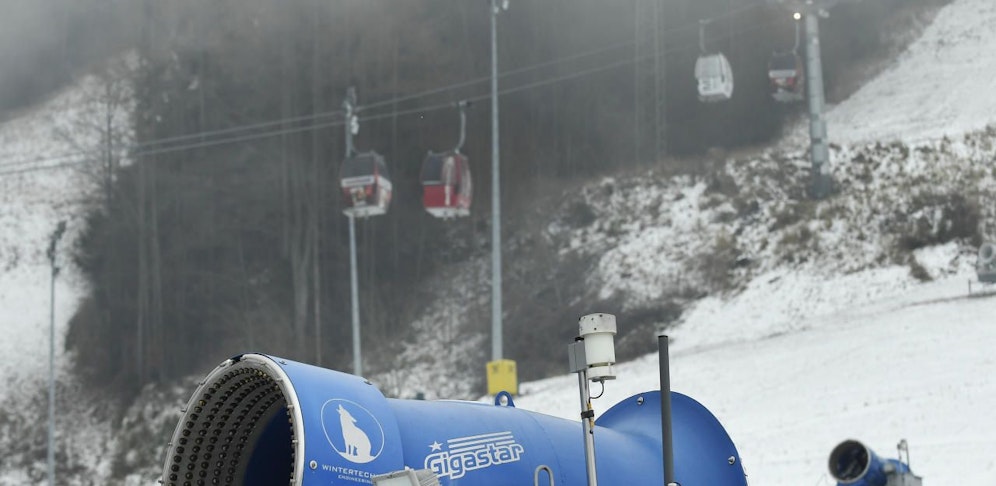 Auf dem Zauberberg Semmering-Hirschenkogel fährt die Gondelbahn seit Samstag nicht mehr.