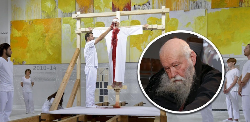 Eines der blutigen Hemden wurde gestohlen.