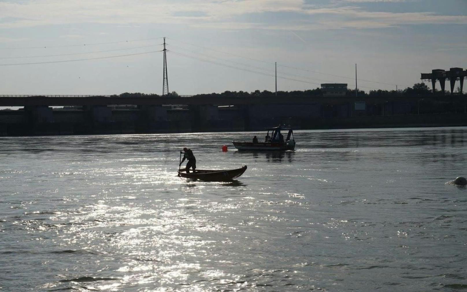 Vater und Sohn trieben hilflos auf der Donau