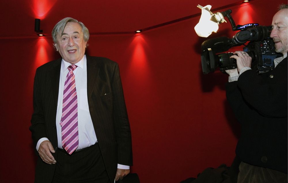 Heute.at - Lugner klagt wieder wegen Öffnungszeiten