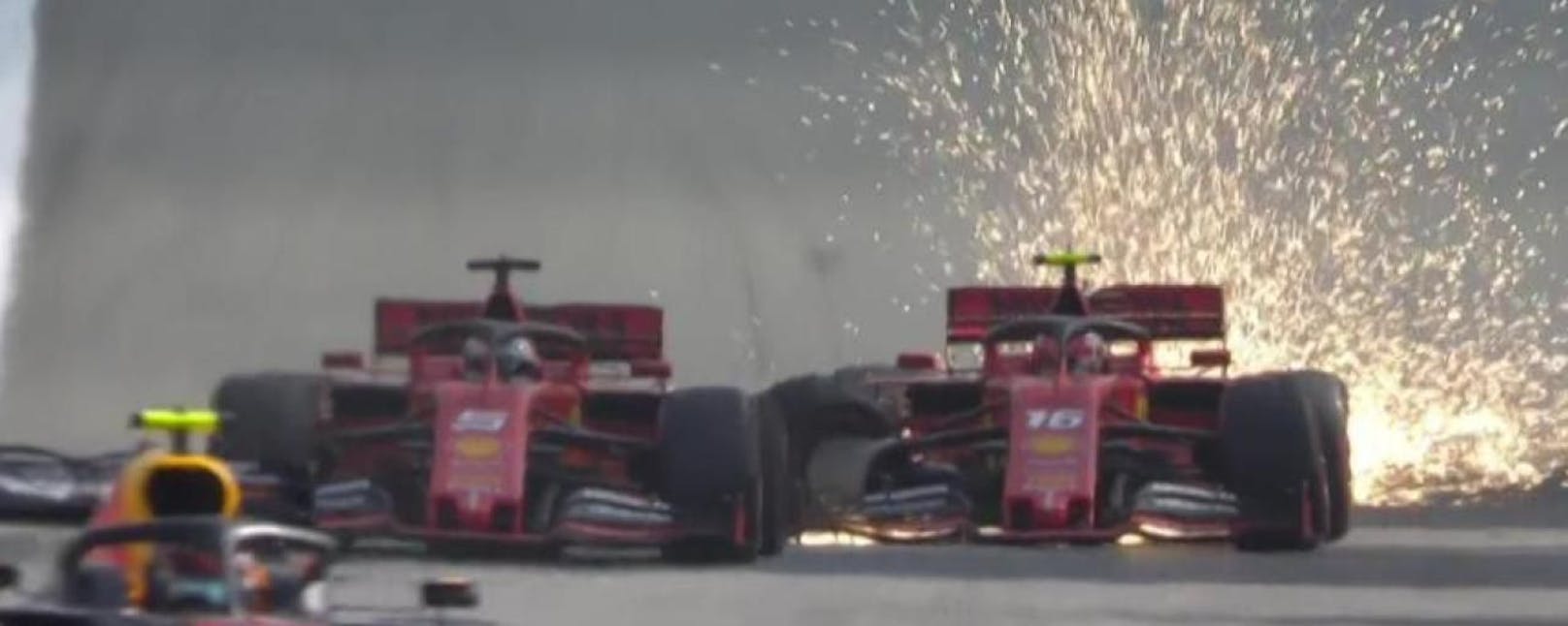 Vettel und Leclerc schießen sich in Runde 66 gegenseitig ab.