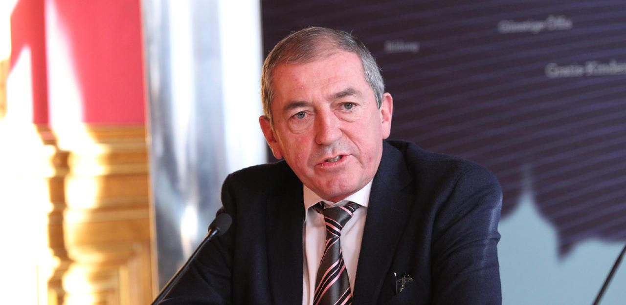 Heute.at - Ex-Bürgermeister Heinz Schaden muss in Haft