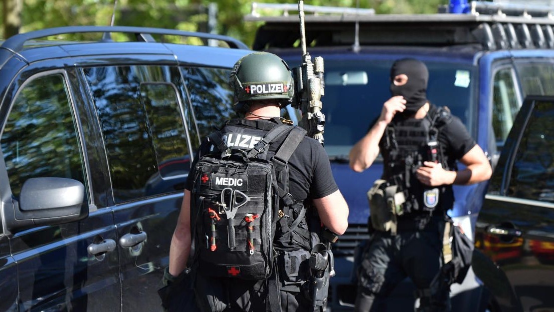 Heute.at - Einkaufszentrum nach Schuss-Geräusch evakuiert