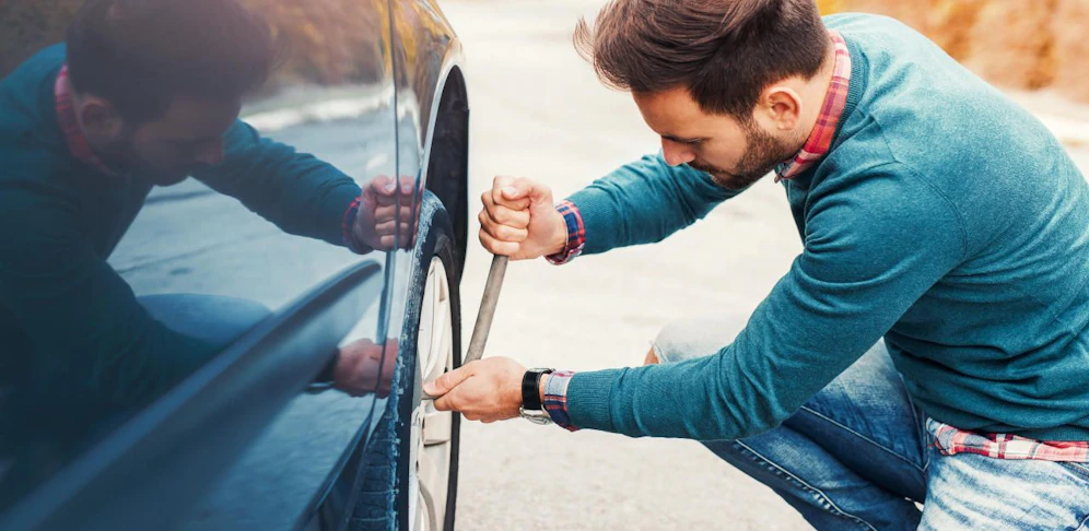 Teure "Panne" in Serbien: Dreiste Betrüger täuschen Autopanne vor, zocken Urlauber ab.